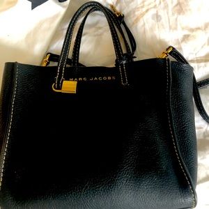 Marc Jacobs crossbody bucket bag